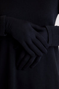 Black natural bamboo fiber women's gloves.