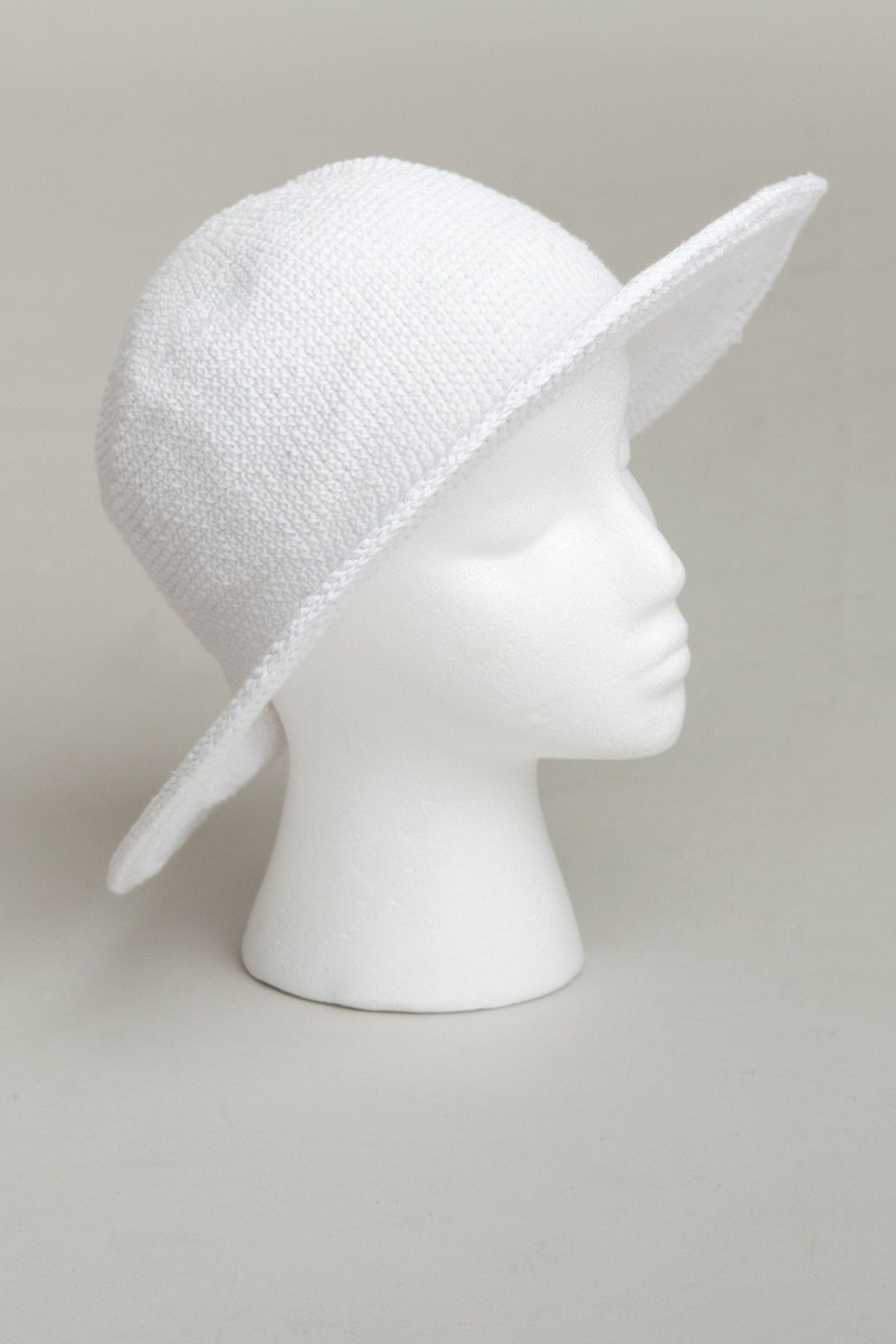White Hat, Cotton