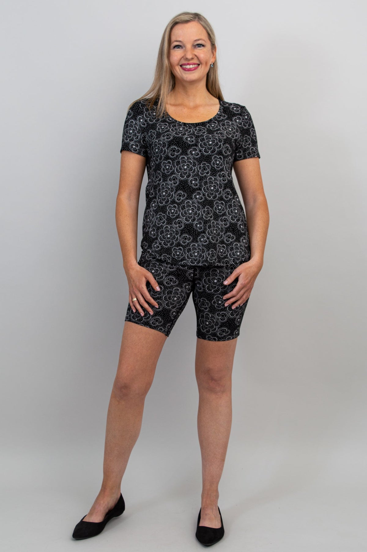 Tessa Tee, Retro Floral, Bamboo - Final Sale