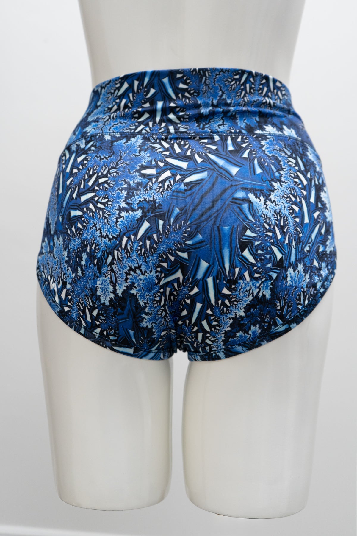 La Gaunche, Cobalt Fossil, Bamboo