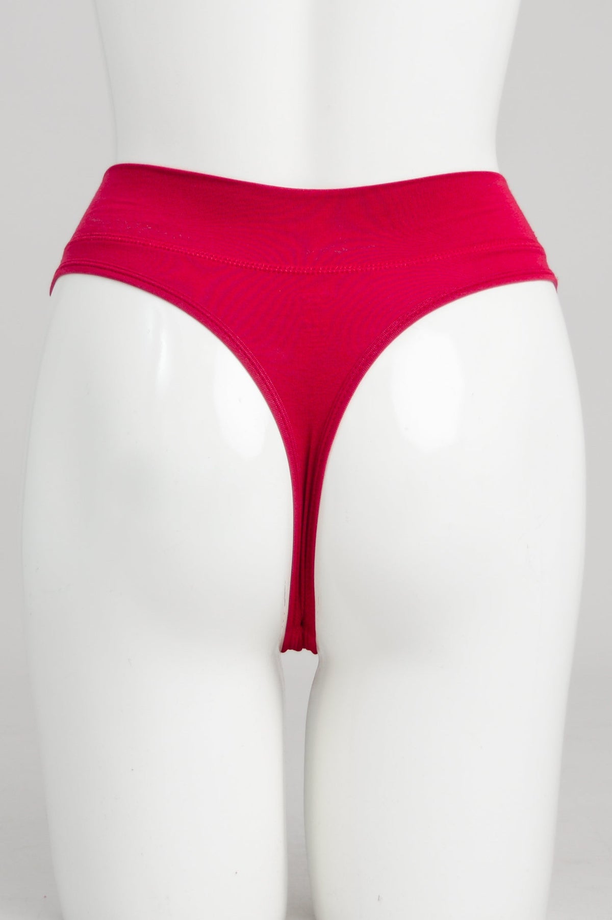La Thong, Lipstick, Bamboo