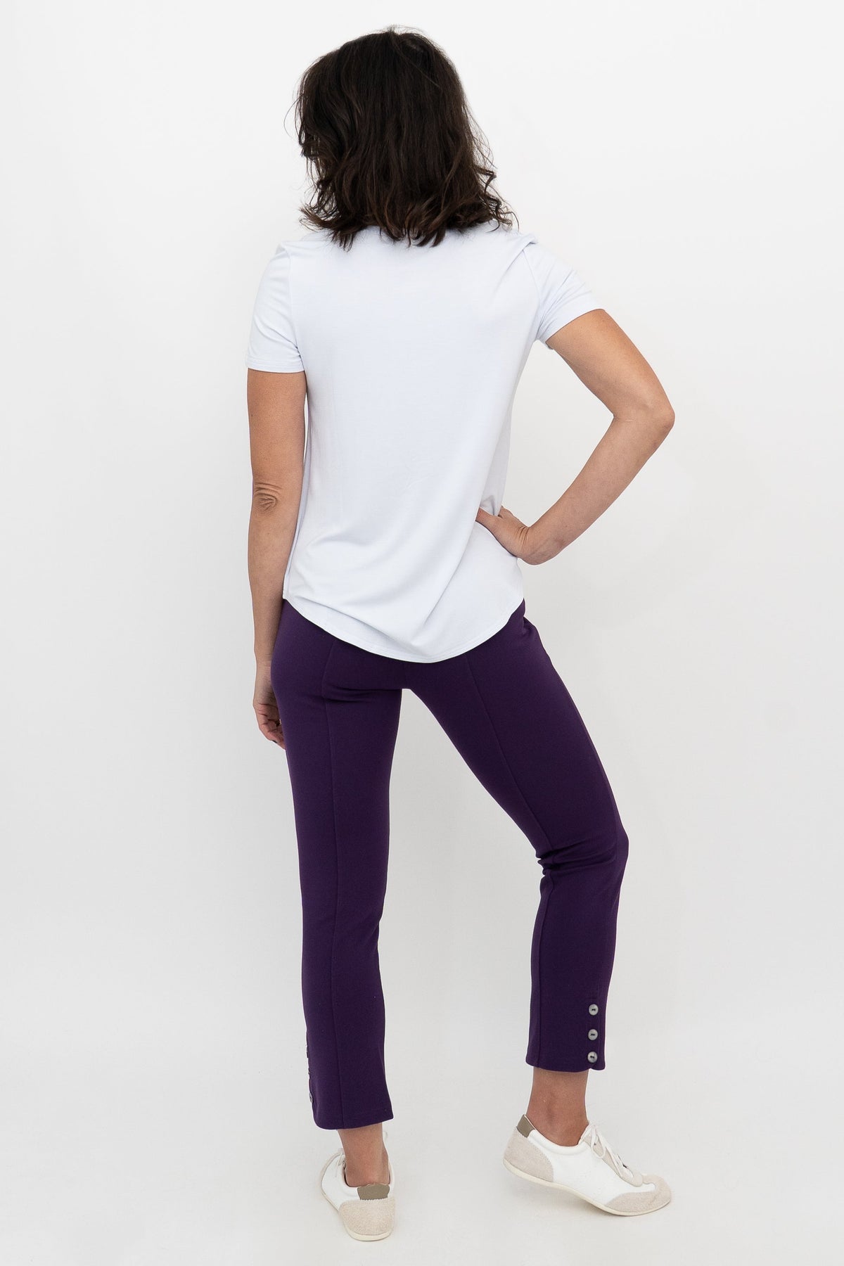 Nadine Crop, Royale, Modal