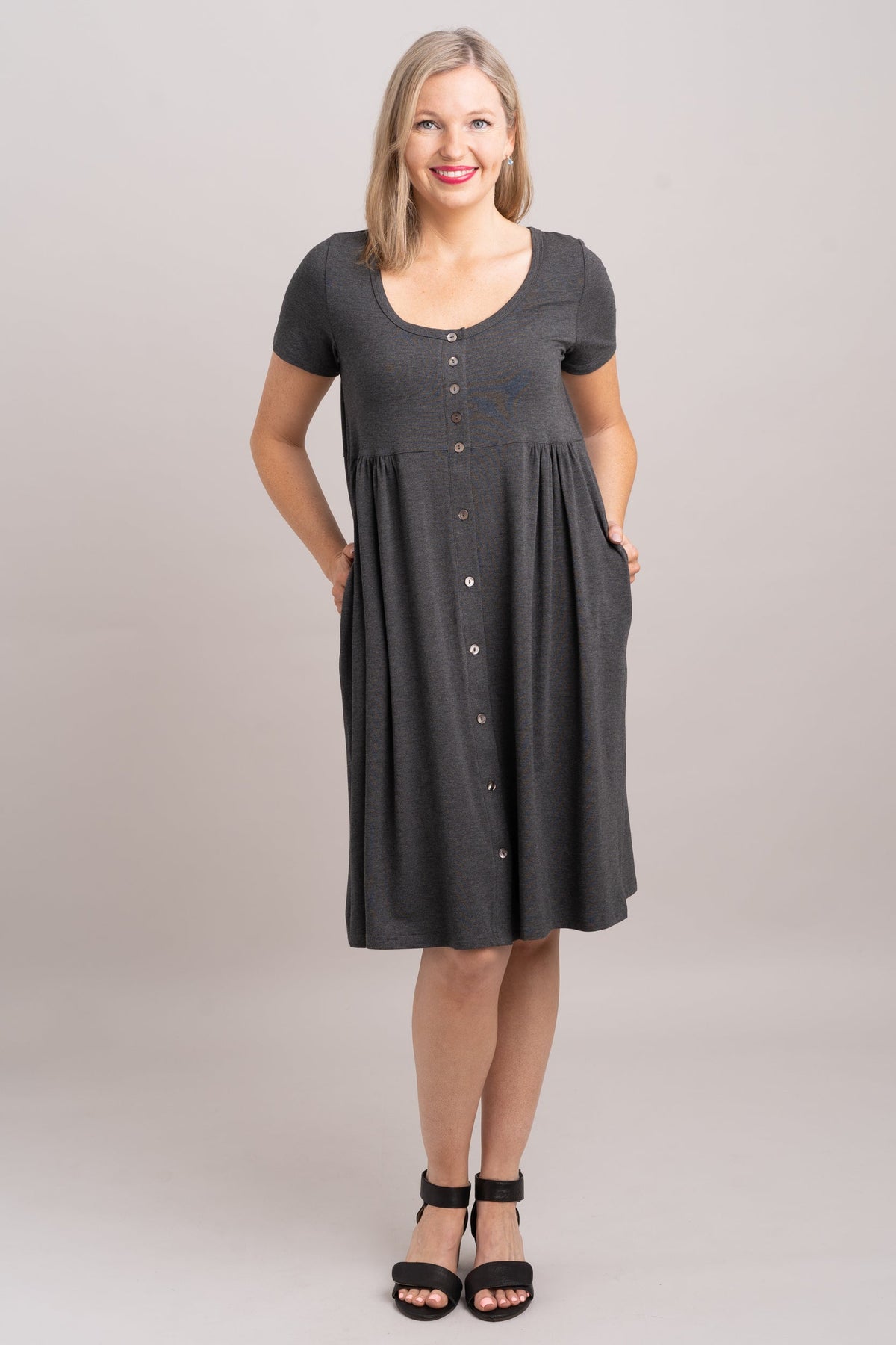 Nelly Short Sleeve Dress, Graphite, Bamboo - Final Sale