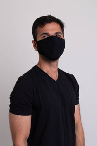 Unisex black comfortable face mask made with natural bamboo fibers.