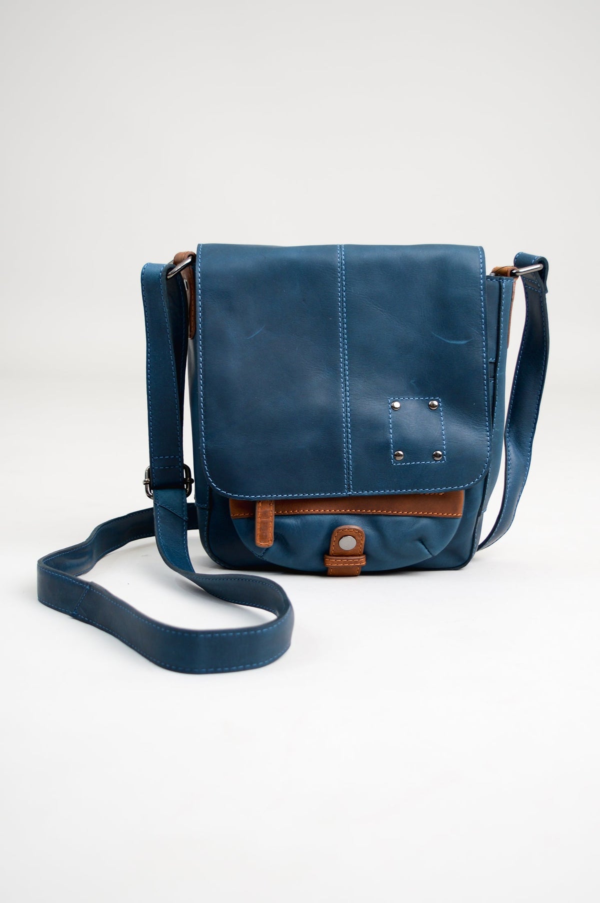 Adrian Klis 1021 Purse, Blue/Tan, Leather
