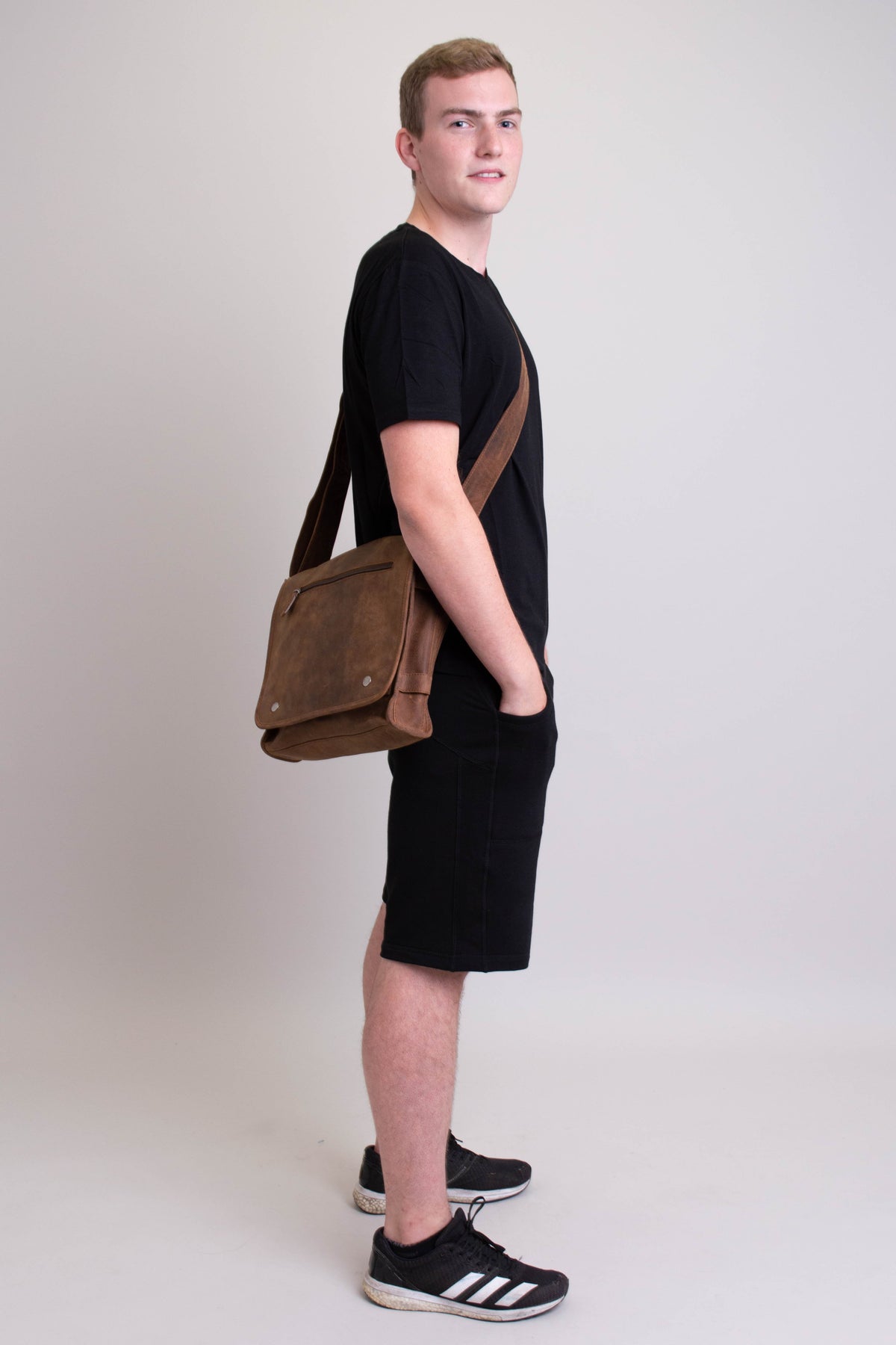 Adrian Klis 2471 Messenger Bag, Buffalo Leather