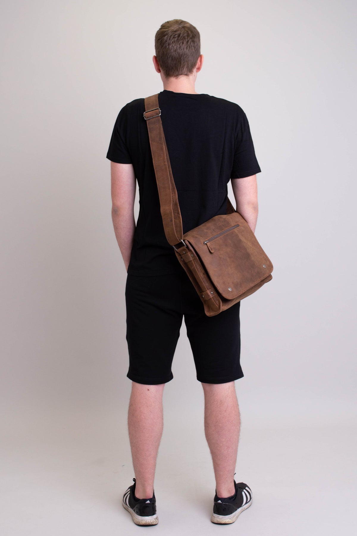 Adrian Klis 2471 Messenger Bag, Buffalo Leather