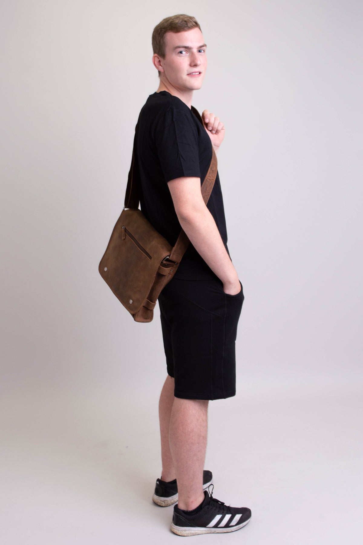 Adrian Klis 2471 Messenger Bag, Buffalo Leather