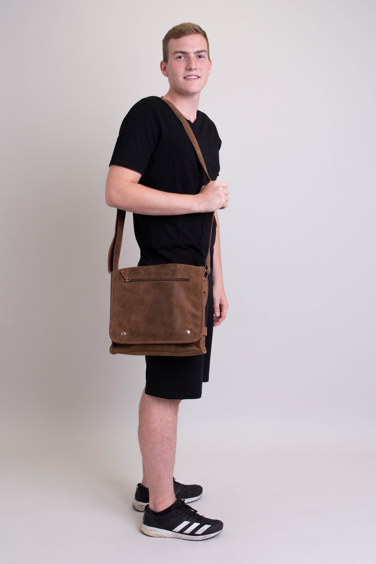 Adrian Klis 2471 Messenger Bag, Buffalo Leather
