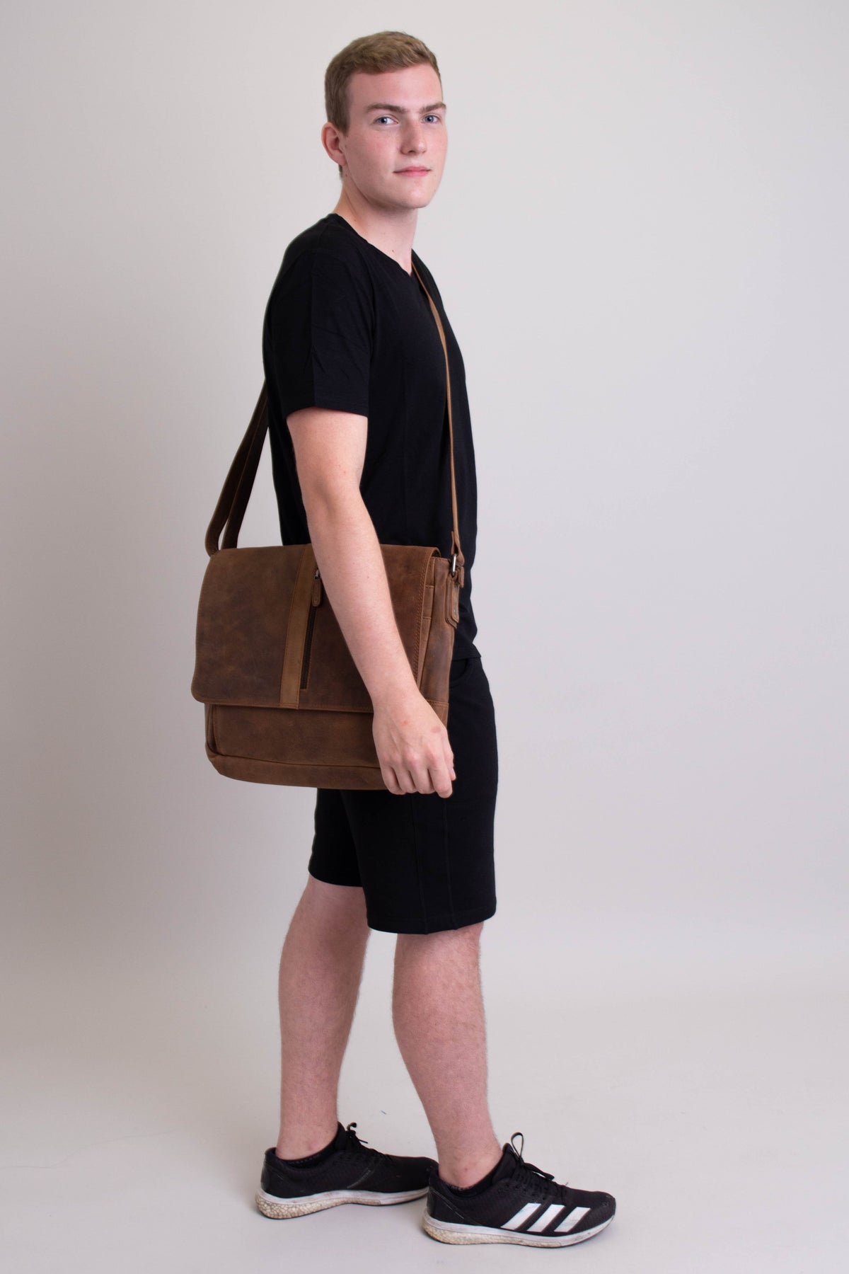 Adrian Klis 2751 Messenger Bag, Buffalo Leather